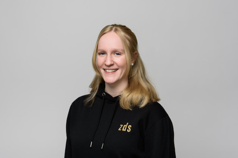 Miriam Gering – Rezeptions- und Tagungsmanagement
